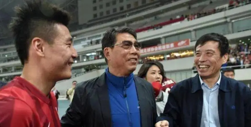 足球历史连冠中国球员名单_历史中国足球九连冠_足球联赛连冠纪录