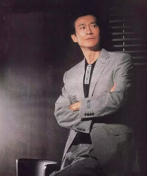 明星健身男神_男明星都要健身_盘点那些健身明星